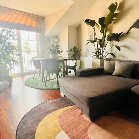 Center Sereo Old Town Apartman *