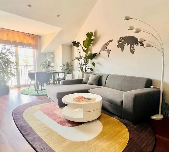 Center Sereo Old Town * فيجو